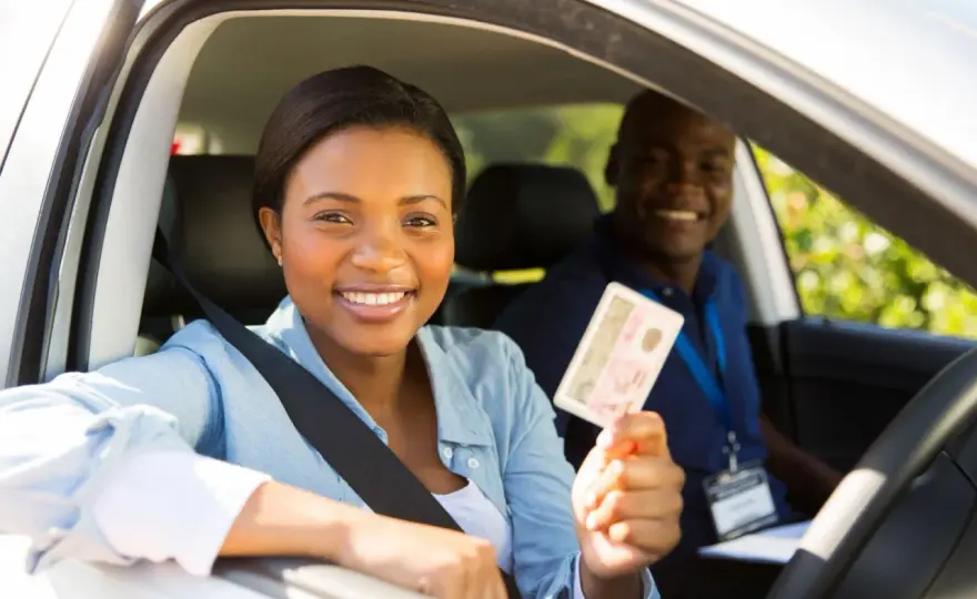 Auto-école - Comment éviter les frais cachés et les abus ?